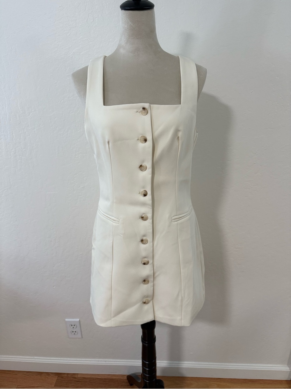 Missguided Classic White Square-Neck Button Front Dress